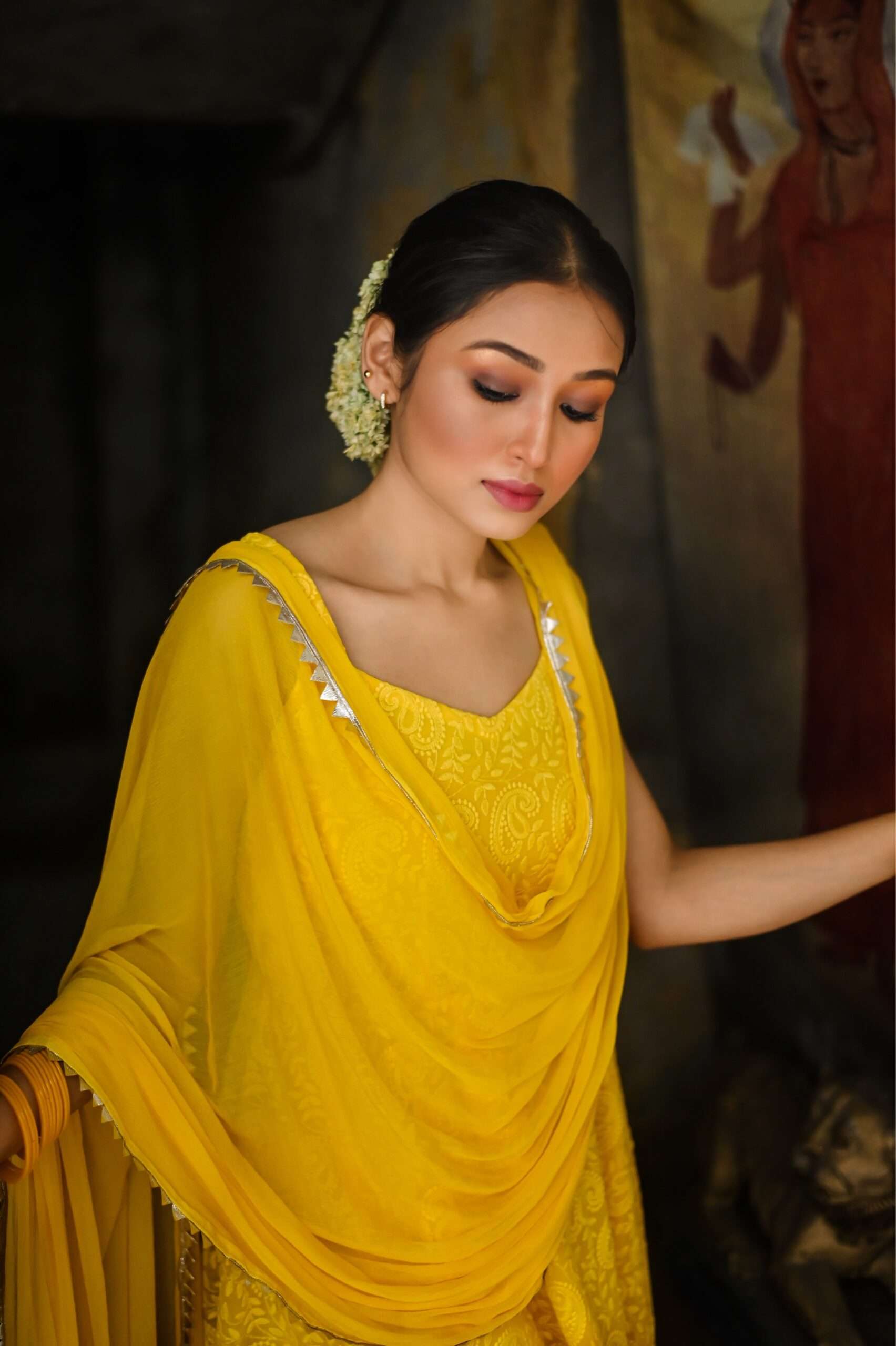 yellow dupatta image