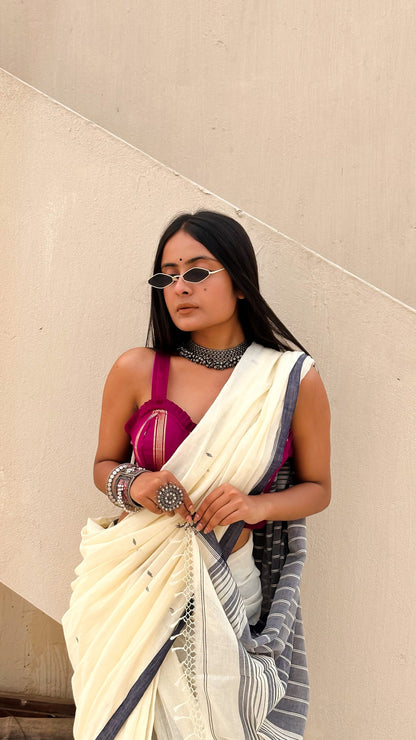 Bella bee in Magenta Sleeveless Blouse