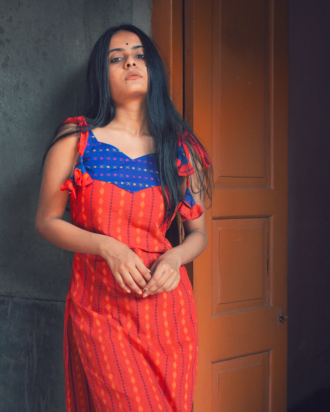 red sleeveless kurti image