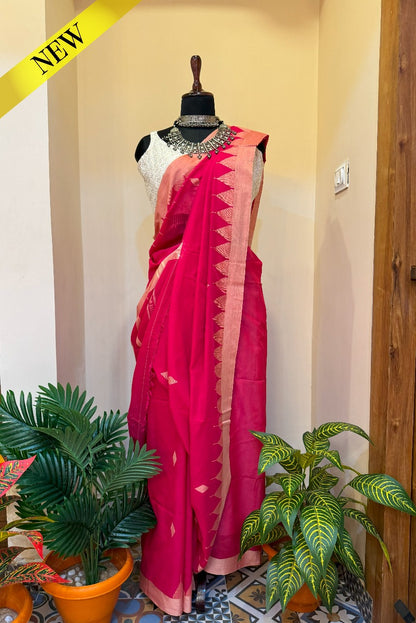 Pink The Lotus Handwoven Jamdani Saree