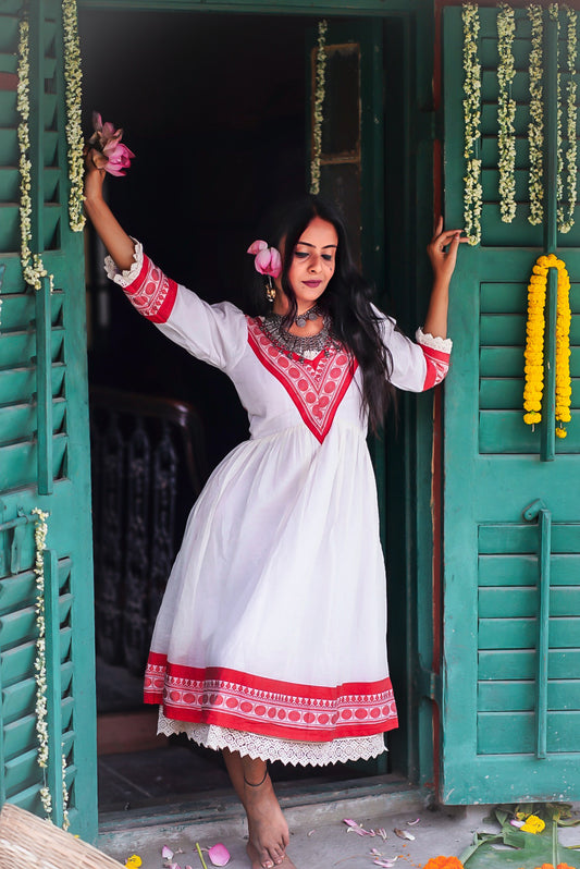 Laal Sada Shiuli Cotton Dress