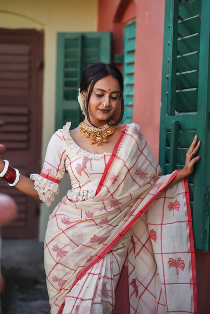 Lady In Jalgaon Handwoven Cotton Jamdani Saree