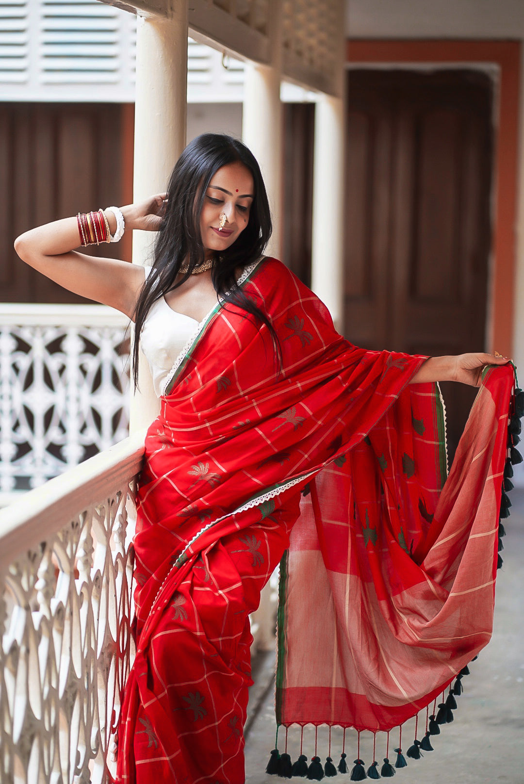 Take It Easy Urvashi Handwoven Cotton Saree