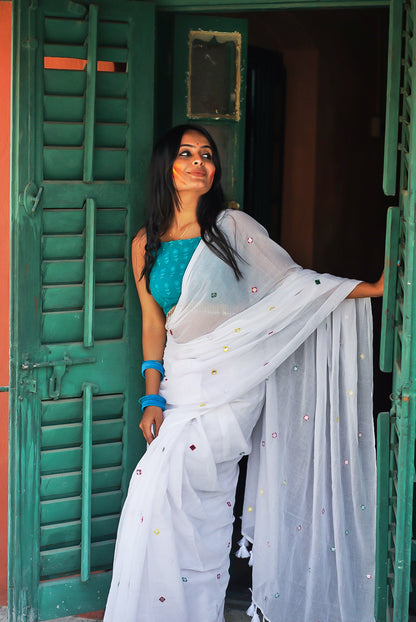 White Bee Handwoven Cotton Saree