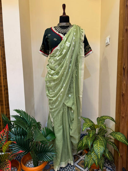 Grass The Ultimate Beauty Handwoven Jamdani Saree