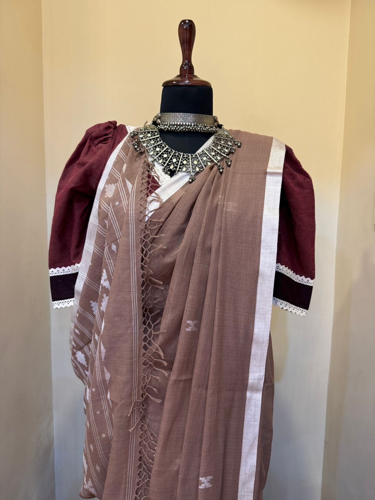 Dust The Love Handwoven Jamdani Saree