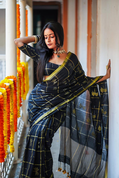 Jalgaon Nights Handwoven Cotton Jamdani Saree