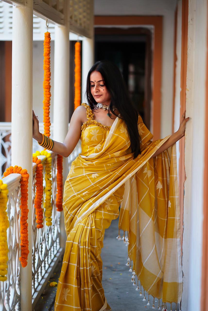 Sunshine in Jalgaon Handwoven Cotton Saree